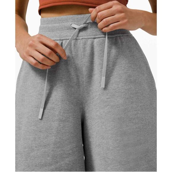 RARE Lululemon High Rise Terry Sweat Short 6 NWOT Grey - Picture 2 of 12